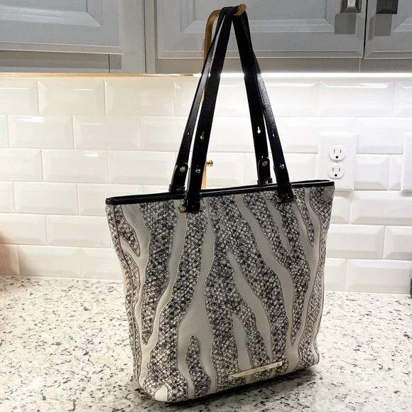 Brahmin Medium Asher Tote in Crème Solmar Colorway EUC - Picture 10 of 17